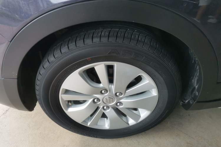 Used Suzuki S-Cross 2015 1.6L CVT Two-Wheel Drive Elite Version Left Front Wheel Hub