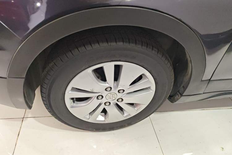 Used Suzuki S-Cross 2015 1.6L CVT Two-Wheel Drive Entry-Level Trim Left Front Wheel Hub