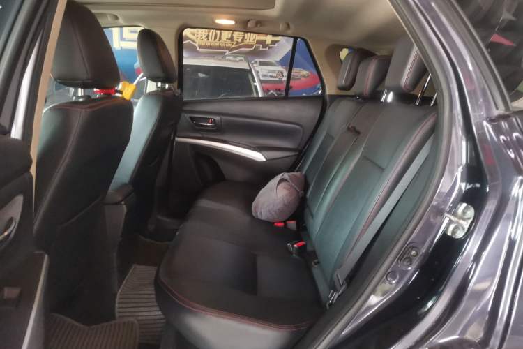 Used Suzuki S-Cross 2015 1.6L CVT Two-Wheel Drive Elite Version Left Rear Seat