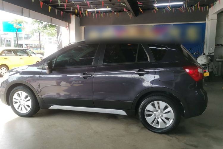 Used Suzuki S-Cross 2015 1.6L CVT Two-Wheel Drive Elite Version Left Side