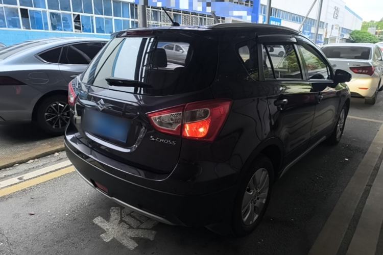 Used Suzuki S-Cross 2015 1.6L CVT Two-Wheel Drive Elite Version Rear Right 45 Deg