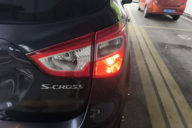 Used Suzuki S-Cross 2015 1.6L CVT Two-Wheel Drive Elite Version Right Rear Taillight