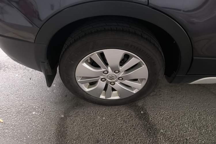 Used Suzuki S-Cross 2015 1.6L CVT Two-Wheel Drive Elite Version Right Rear Wheel Hub