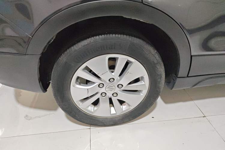 Used Suzuki S-Cross 2015 1.6L CVT Two-Wheel Drive Entry-Level Trim Right Rear Wheel Hub