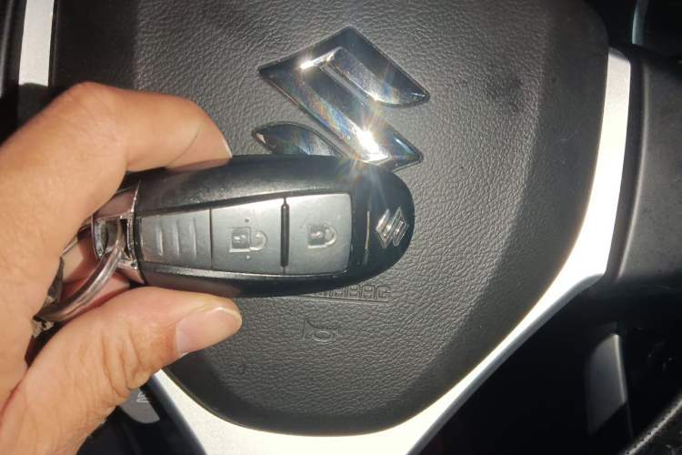Used Suzuki S-Cross 2015 1.6L CVT Two-Wheel Drive Elite Version Vehicle Key