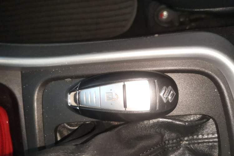 Used Suzuki S-Cross 2015 1.6L CVT Two-Wheel Drive Elite Version Vehicle Key