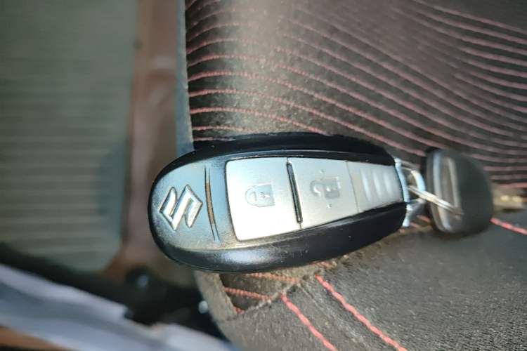 Used Suzuki S-Cross 2015 1.6L CVT Two-Wheel Drive Entry-Level Trim Vehicle Key
