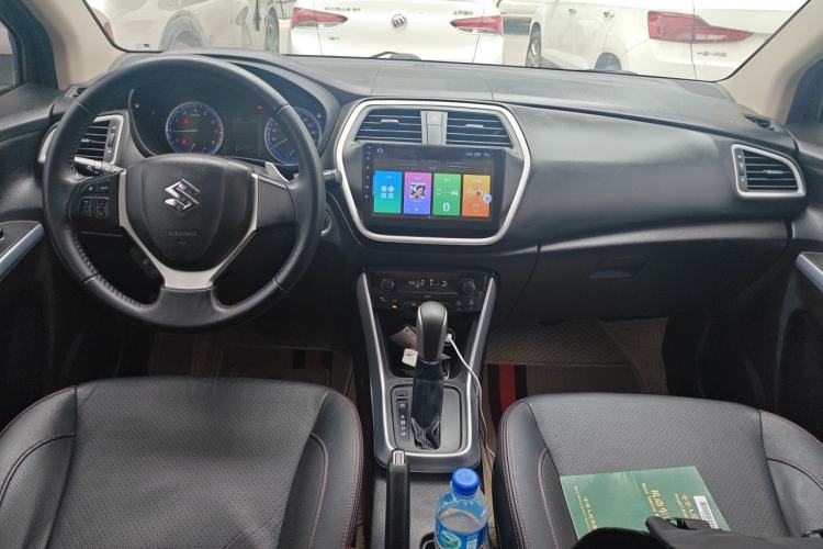 Used Suzuki S-Cross 2015 1.6L CVT Two-Wheel Drive Elite Version Center Console