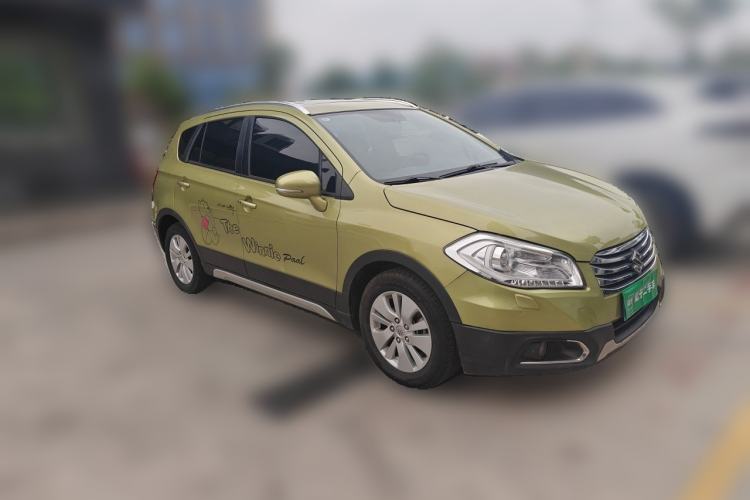 Used Suzuki S-Cross 2015 1.6L CVT Two-Wheel Drive Elite Version Front Right 45 Deg