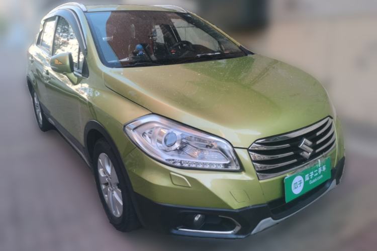 Used Suzuki S-Cross 2015 1.6L CVT Two-Wheel Drive Elite Version Front Right 45 Deg