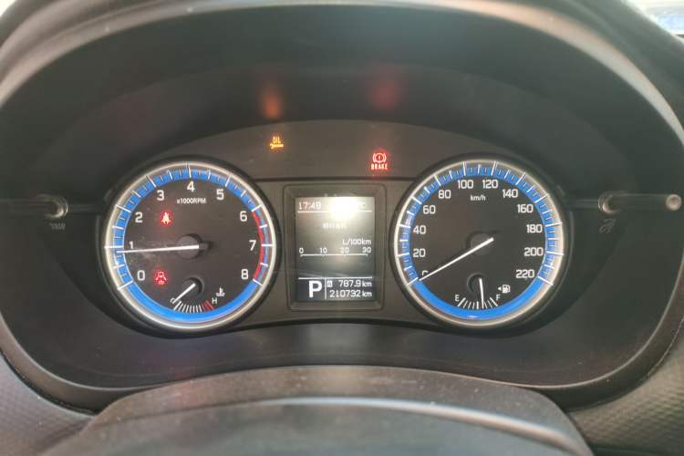 Used Suzuki S-Cross 2015 1.6L CVT Two-Wheel Drive Elite Version Instrument Cluster