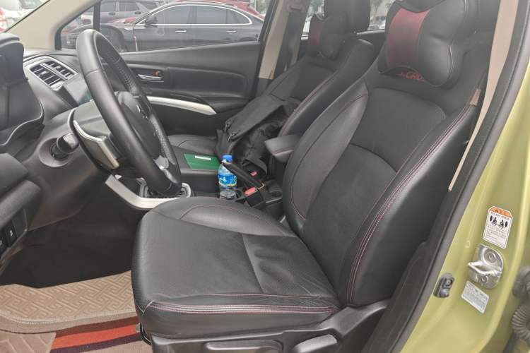 Used Suzuki S-Cross 2015 1.6L CVT Two-Wheel Drive Elite Version Left Front Seat