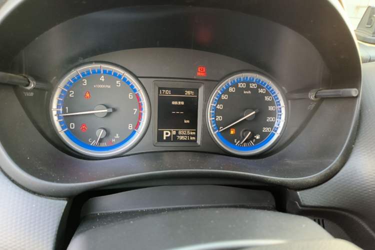 Used Suzuki S-Cross 2015 1.6L CVT Two-Wheel Drive Entry-Level Trim Instrument Cluster