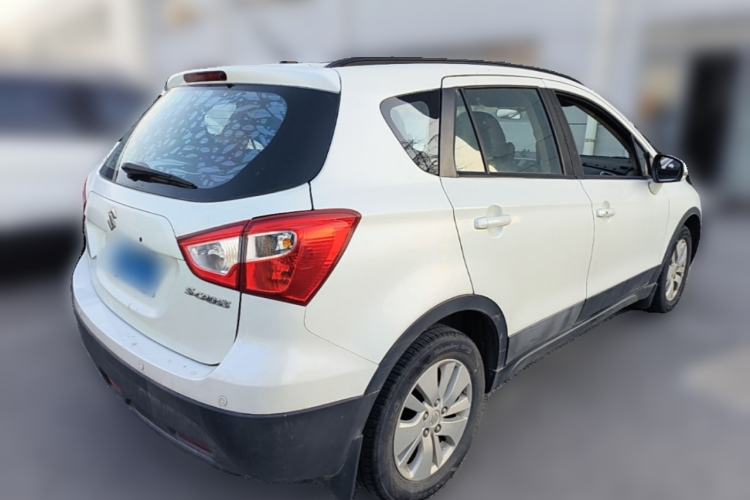 Used Suzuki S-Cross 2015 1.6L CVT Two-Wheel Drive Entry-Level Trim Rear Right 45 Deg