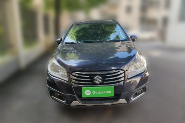 Used Suzuki S-Cross 2015 1.6L CVT Two-Wheel Drive Entry-Level Trim Front