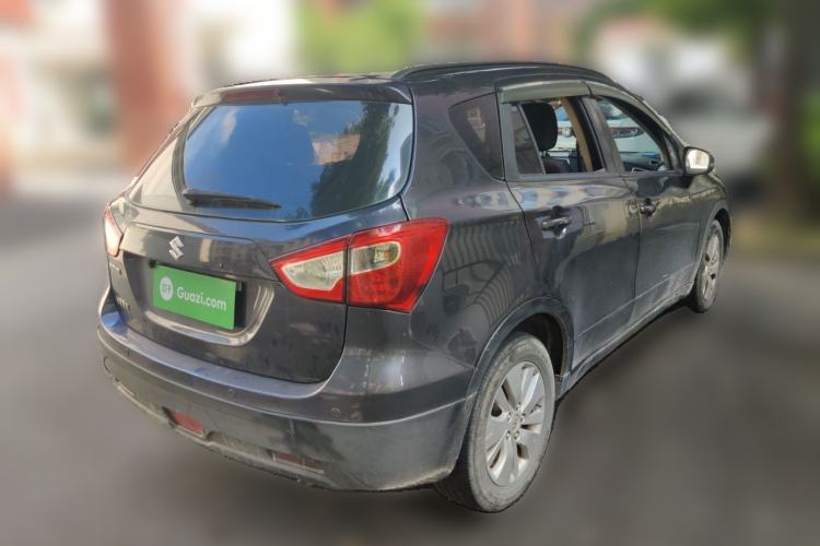 Used Suzuki S-Cross 2015 1.6L CVT Two-Wheel Drive Entry-Level Trim Rear Right 45 Deg