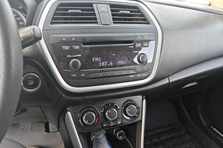 Used Suzuki S-Cross 2015 1.6L Manual Two-Wheel Drive Entry Model Audio And AC Panel