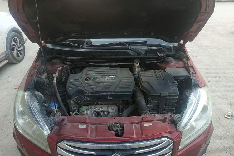 Used Suzuki S-Cross 2015 1.6L CVT Two-Wheel Drive Elite Version Engine Bay