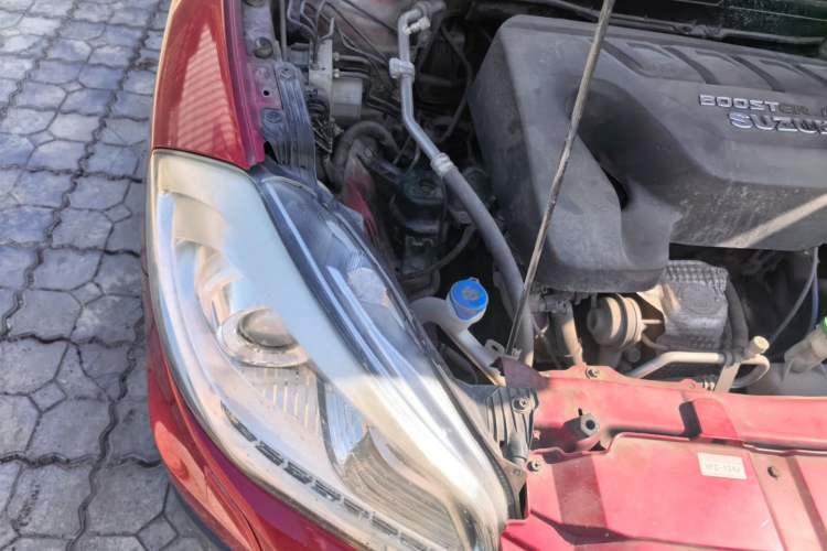Used Suzuki S-Cross 2015 1.4T Manual Two-Wheel Drive Prestige Model Engine Bay Right