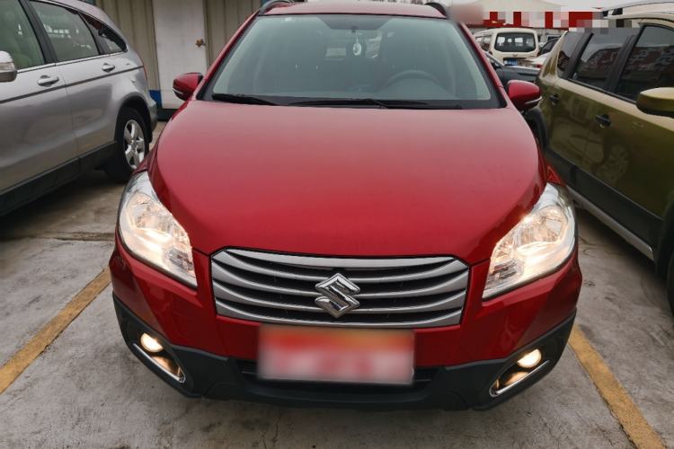 Used Suzuki S-Cross 2015 1.6L CVT Two-Wheel Drive Entry-Level Trim Exterior 1