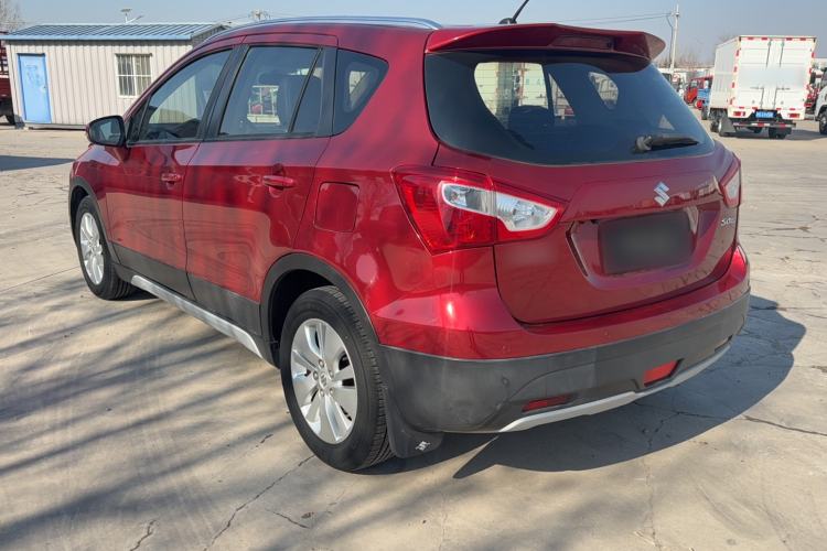 Used Suzuki S-Cross 2015 1.6L CVT Two-Wheel Drive Elite Version Exterior 2