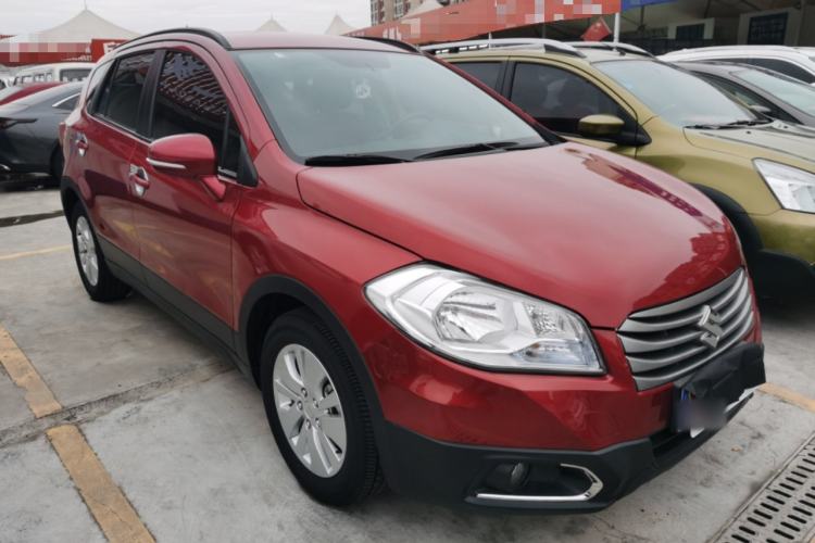 Used Suzuki S-Cross 2015 1.6L CVT Two-Wheel Drive Entry-Level Trim Exterior 2
