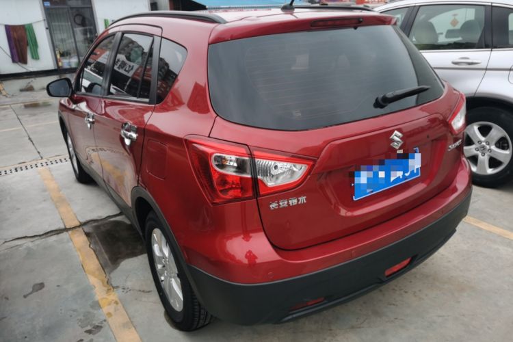Used Suzuki S-Cross 2015 1.6L CVT Two-Wheel Drive Entry-Level Trim Exterior 3