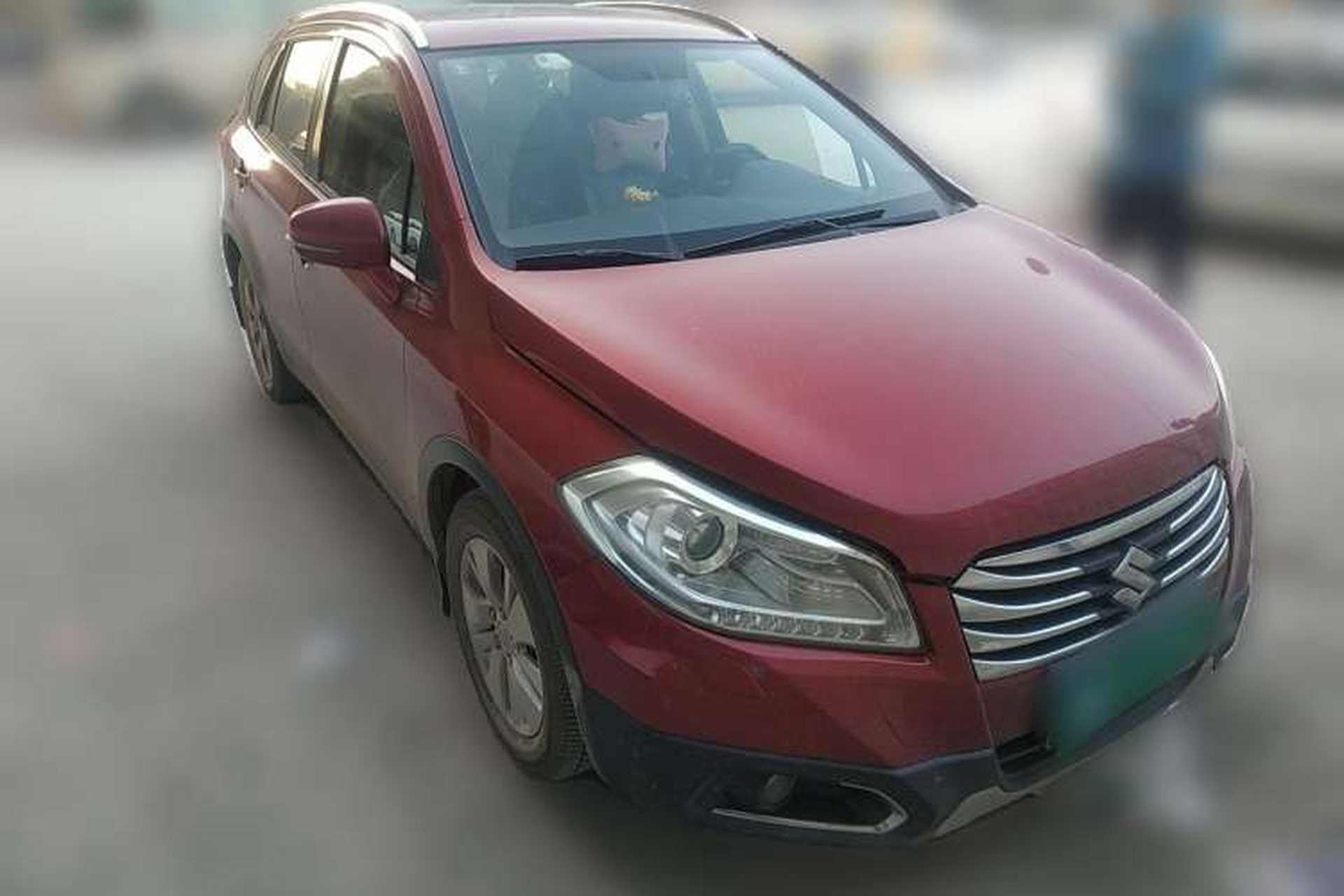 Used Suzuki S-Cross 2015 1.6L CVT Two-Wheel Drive Elite Version Front Right 45 Deg