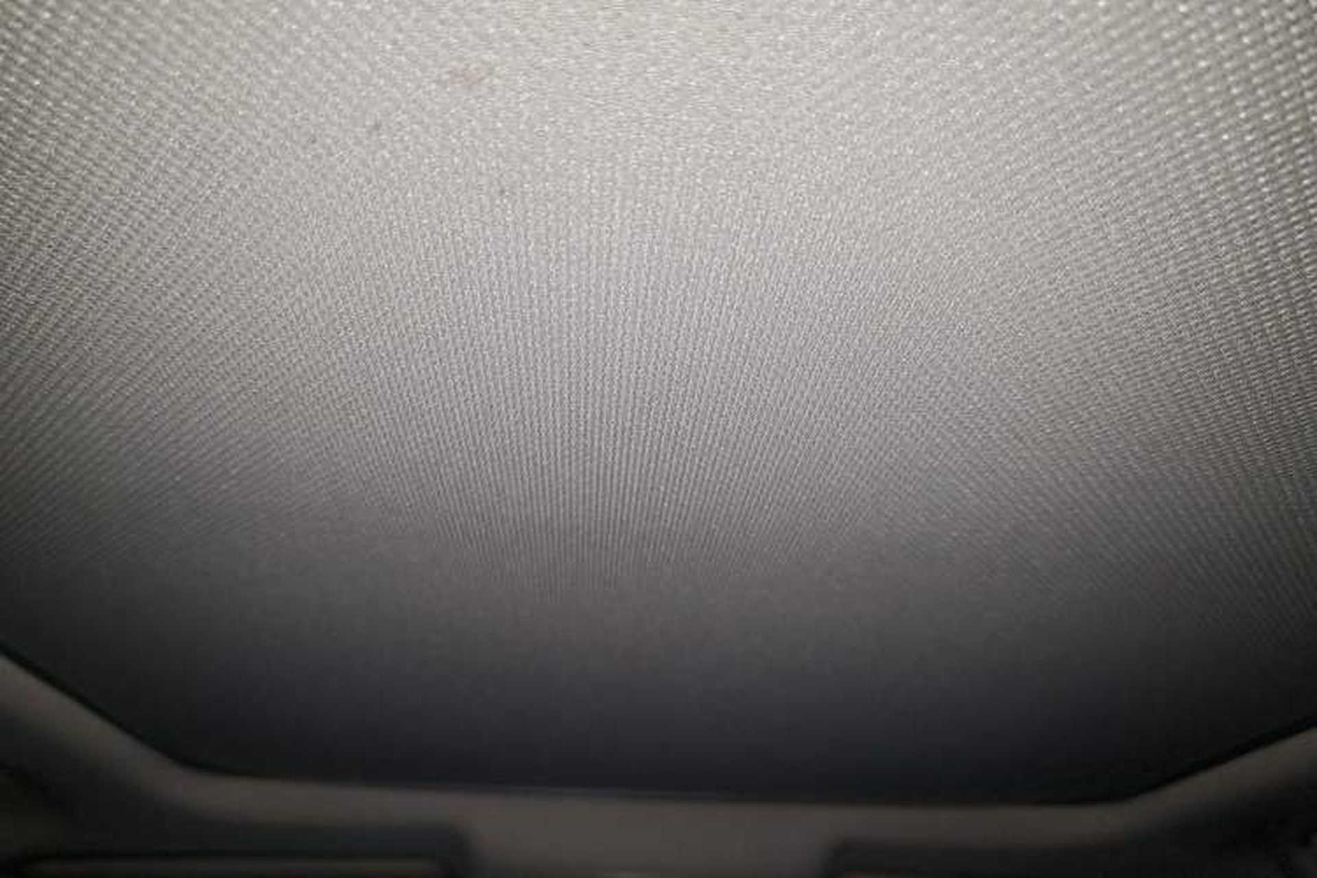 Used Suzuki S-Cross 2015 1.6L CVT Two-Wheel Drive Elite Version Headliner