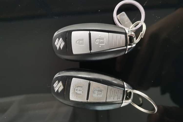 Used Suzuki S-Cross 2015 1.6L CVT Two-Wheel Drive Entry-Level Trim Interior 1