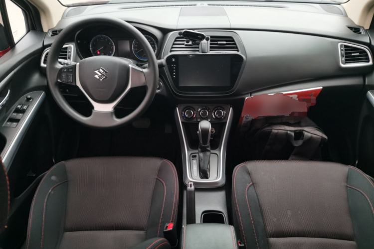 Used Suzuki S-Cross 2015 1.6L CVT Two-Wheel Drive Entry-Level Trim Interior 2