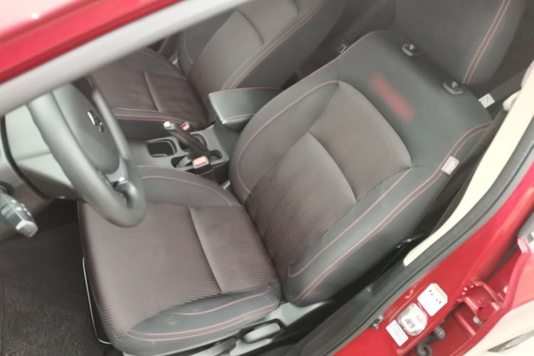 Used Suzuki S-Cross 2015 1.6L CVT Two-Wheel Drive Entry-Level Trim Left Front Seat