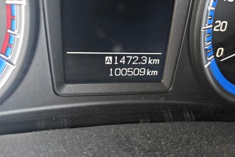 Used Suzuki S-Cross 2015 1.6L Manual Two-Wheel Drive Entry Model Odometer Close Up