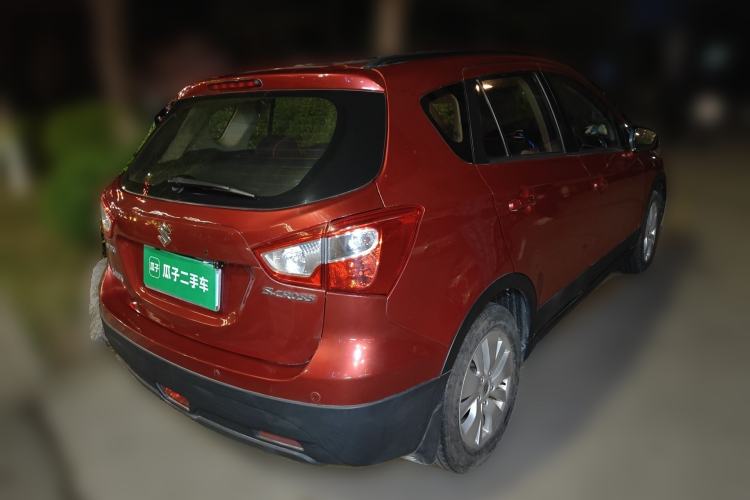 Used Suzuki S-Cross 2015 1.6L CVT Two-Wheel Drive Entry-Level Trim Rear Right 45 Deg