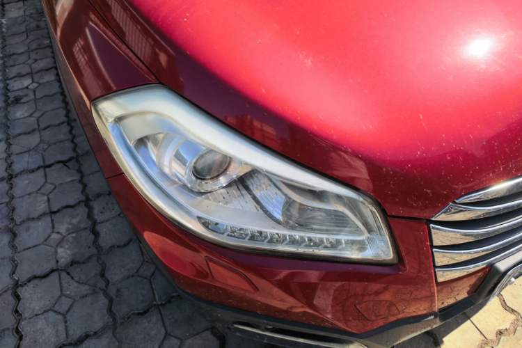 Used Suzuki S-Cross 2015 1.4T Manual Two-Wheel Drive Prestige Model Right Front Headlight