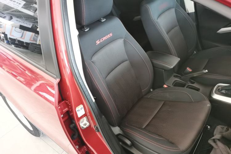 Used Suzuki S-Cross 2015 1.6L CVT Two-Wheel Drive Entry-Level Trim Right Front Seat