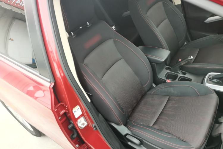 Used Suzuki S-Cross 2015 1.6L CVT Two-Wheel Drive Entry-Level Trim Right Front Seat