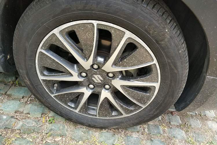 Used Suzuki S-Cross 2015 1.4T Automatic Two-Wheel Drive Prestige Model Right Front Wheel Hub