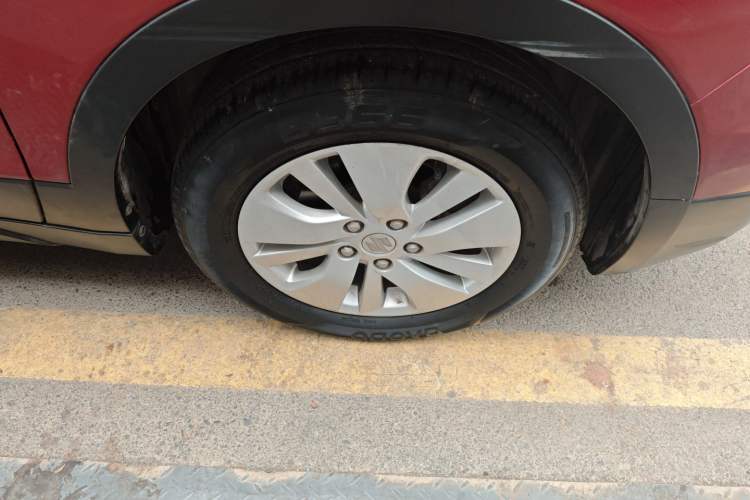 Used Suzuki S-Cross 2015 1.6L Manual Two-Wheel Drive Entry Model Right Front Wheel Hub
