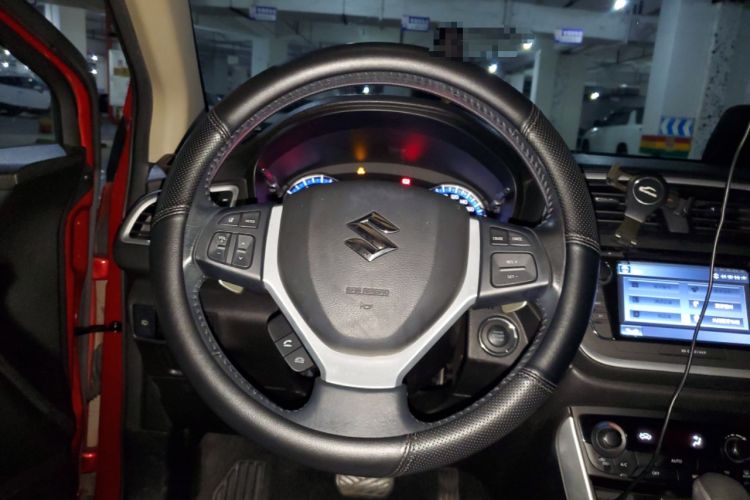 Used Suzuki S-Cross 2015 1.6L CVT Two-Wheel Drive Elite Version Steering Wheel