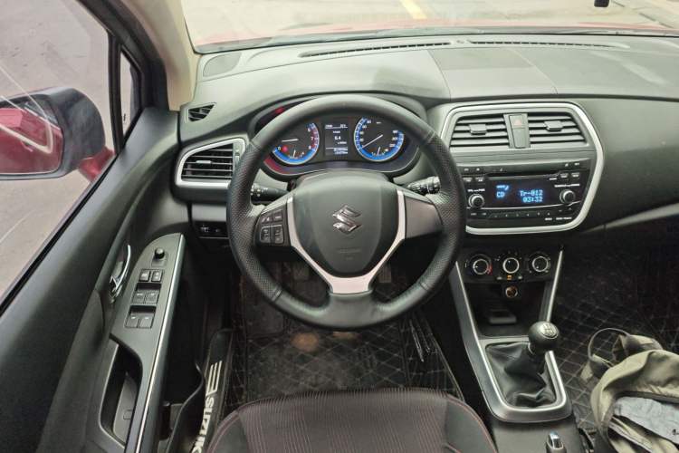 Used Suzuki S-Cross 2015 1.6L Manual Two-Wheel Drive Entry Model Steering Wheel