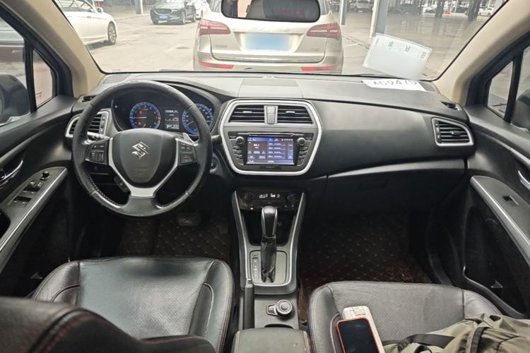 Used Suzuki S-Cross 2015 1.6L CVT Four-Wheel Drive Elite Model Center Console