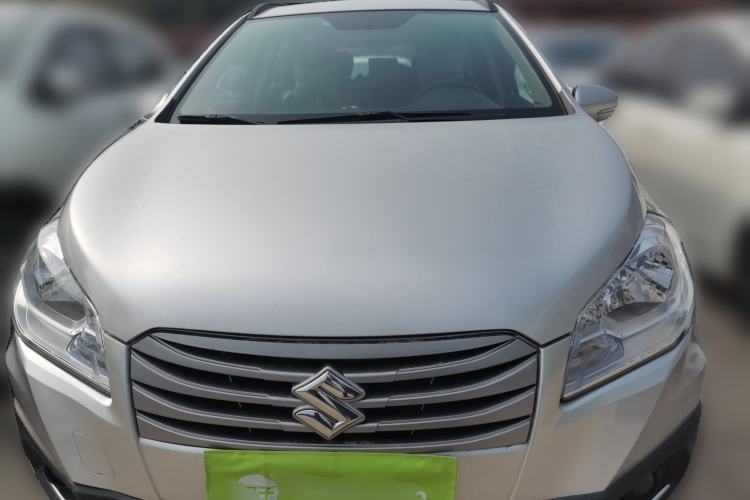 Used Suzuki S-Cross 2015 1.6L CVT Two-Wheel Drive Entry-Level Trim Front