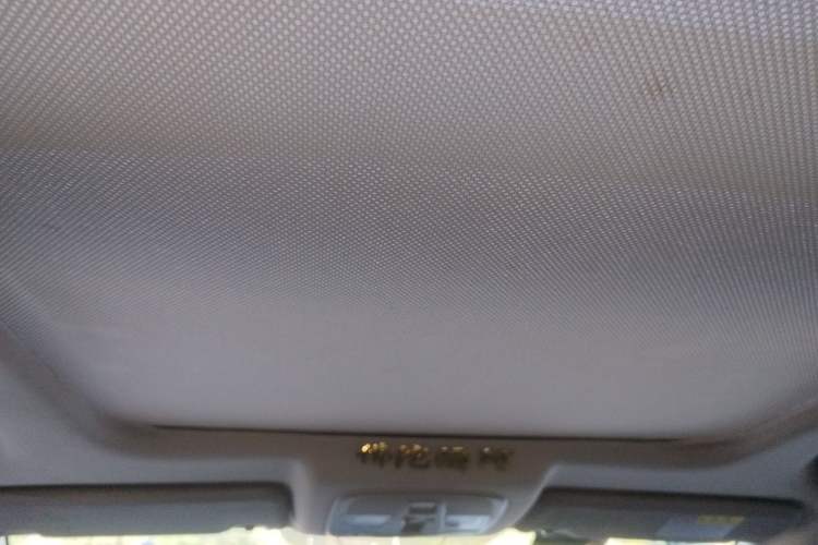 Used Suzuki S-Cross 2015 1.6L CVT Two-Wheel Drive Elite Version Headliner