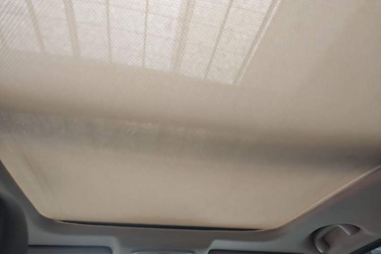 Used Suzuki S-Cross 2015 1.6L CVT Four-Wheel Drive Elite Model Headliner