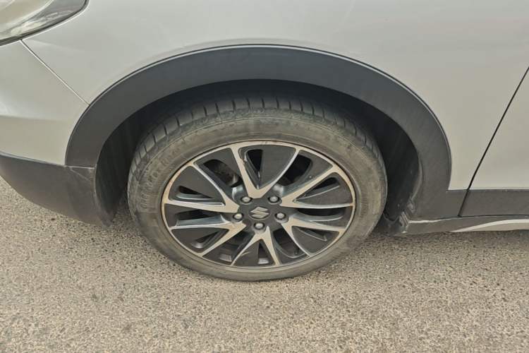 Used Suzuki S-Cross 2015 1.6L CVT Four-Wheel Drive Elite Model Left Front Wheel Hub