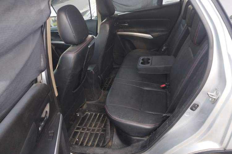 Used Suzuki S-Cross 2015 1.6L CVT Two-Wheel Drive Elite Version Left Rear Seat
