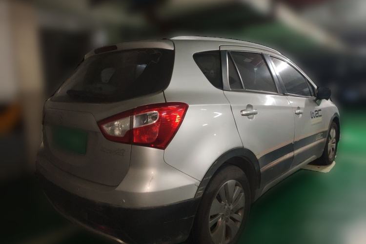 Used Suzuki S-Cross 2015 1.6L CVT Two-Wheel Drive Elite Version Rear Right 45 Deg