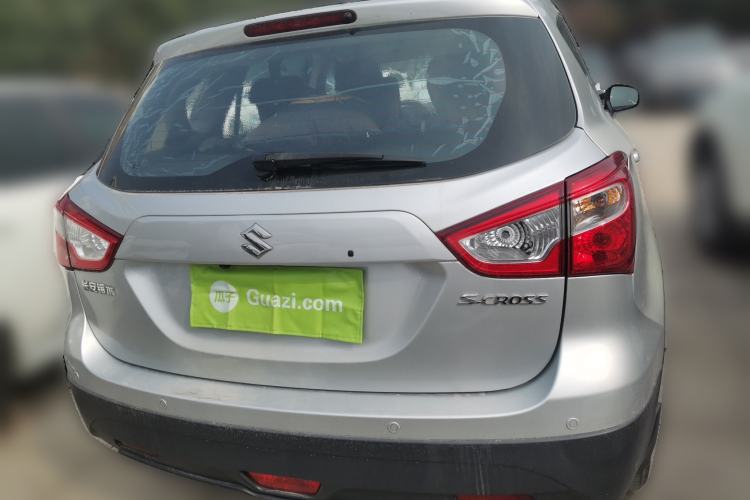 Used Suzuki S-Cross 2015 1.6L CVT Two-Wheel Drive Entry-Level Trim Rear