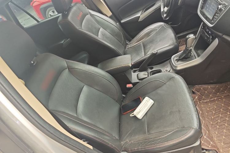 Used Suzuki S-Cross 2015 1.6L CVT Four-Wheel Drive Elite Model Right Front Seat